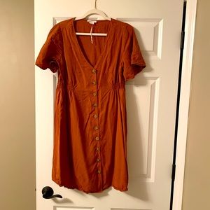 NWOT Ingrid and Isabel maternity dress, size L